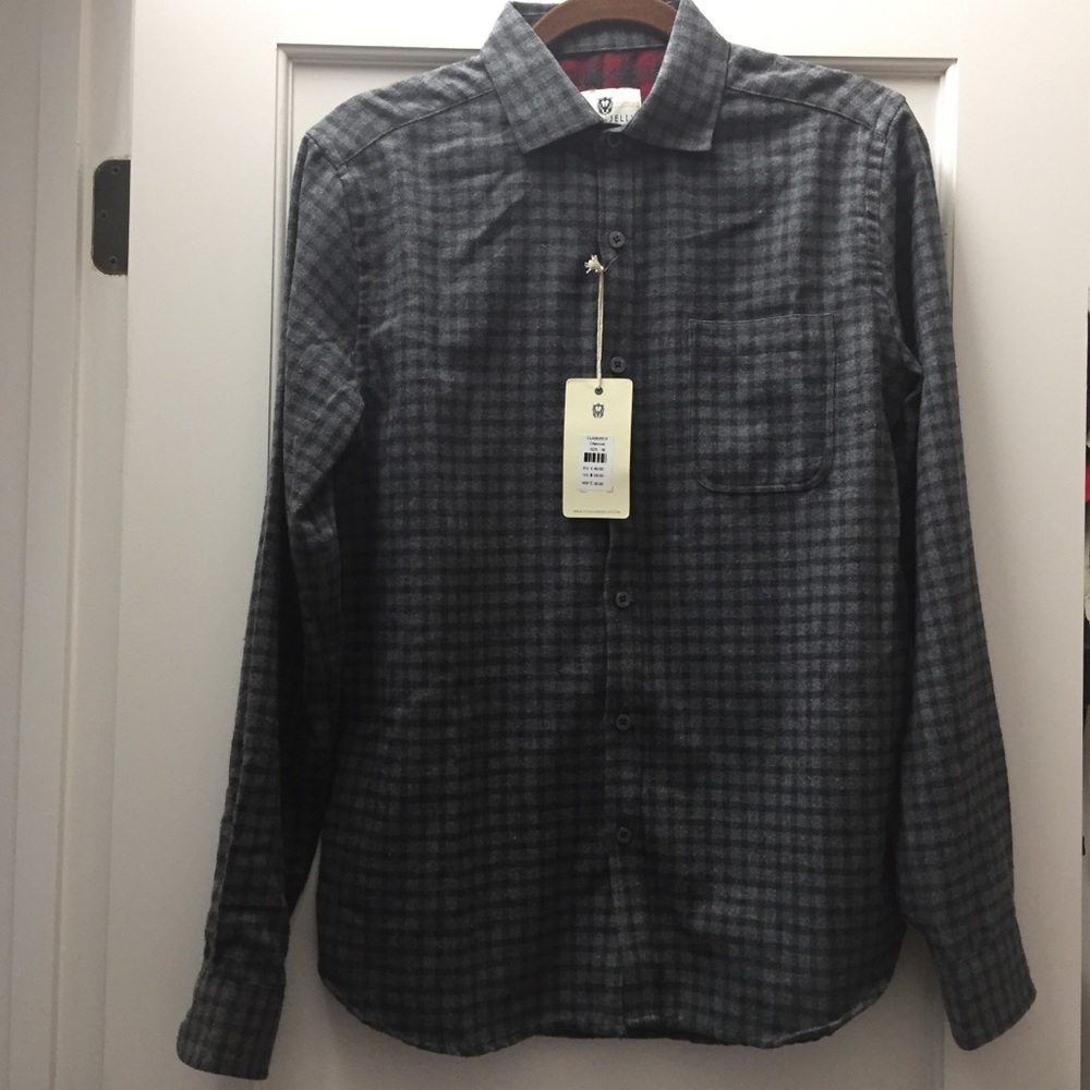 Steel and Jelly flannel gray plaid button-up shirt